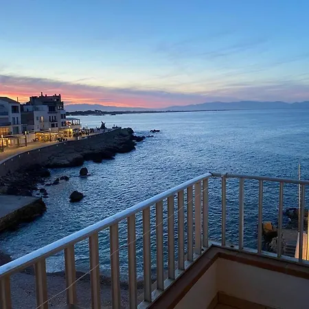 Port De'n Perris Apartman *