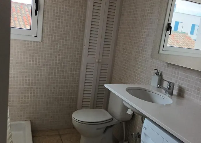 Port De'n Perris L' Escala